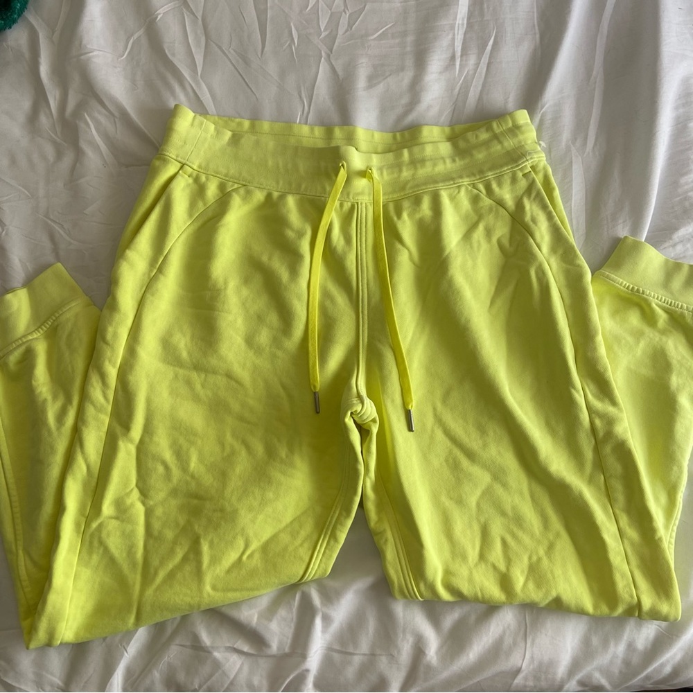 Lululemon Scuba High-Rise French Terry Jogger Size 12